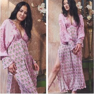 Hemant & Nandita Hera Caftan Dress in Orchid Pink Small